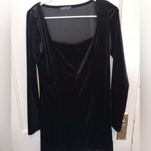Black Velvet Long Sleeve Dress